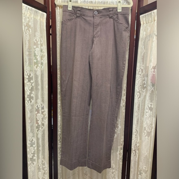 LEE COMFORT WAISTBAND CASUAL PANTS - SZ. 6 SHORT - Picture 1 of 6